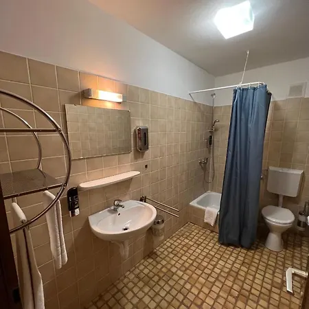 Hotel Hotel-gasthof Deutschmeister Donauwoerth