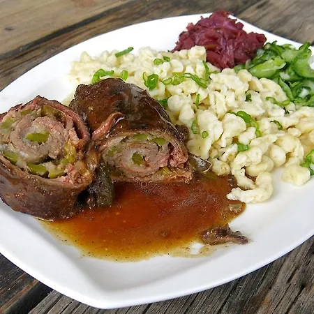 Hotel-gasthof Deutschmeister 2*